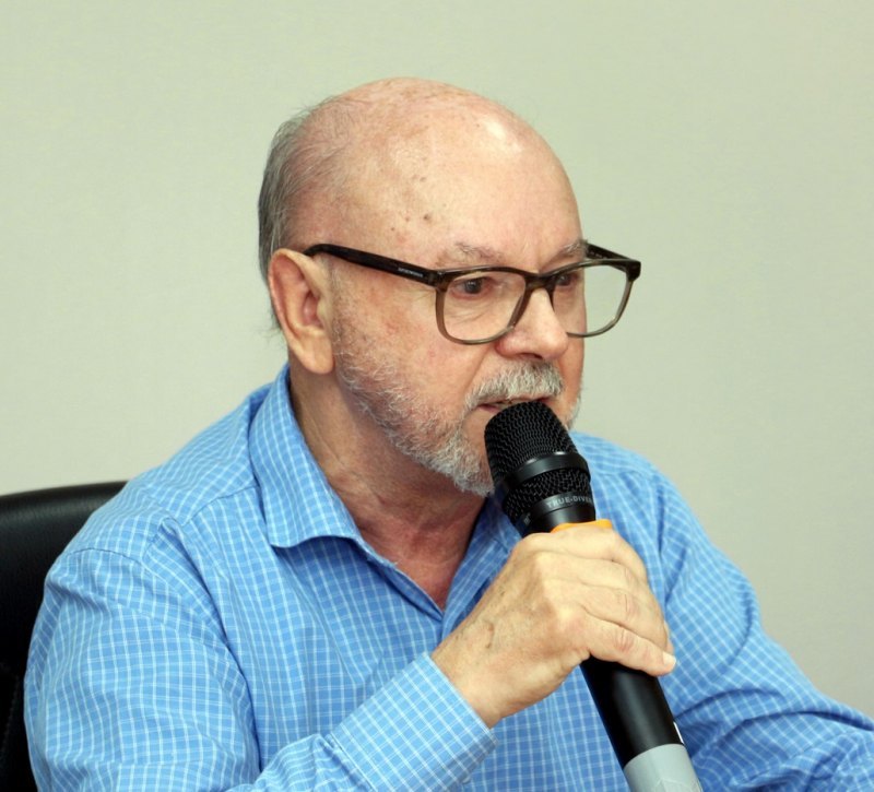 OSMAR MENDONÇA